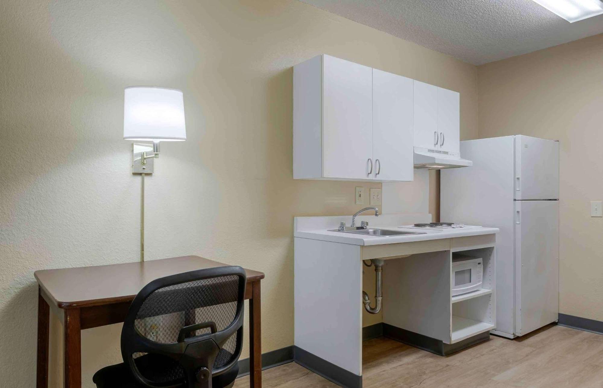 Extended Stay America Select Suites - Atlanta - Perimeter - Hammond Drive Sandy Springs Exterior foto