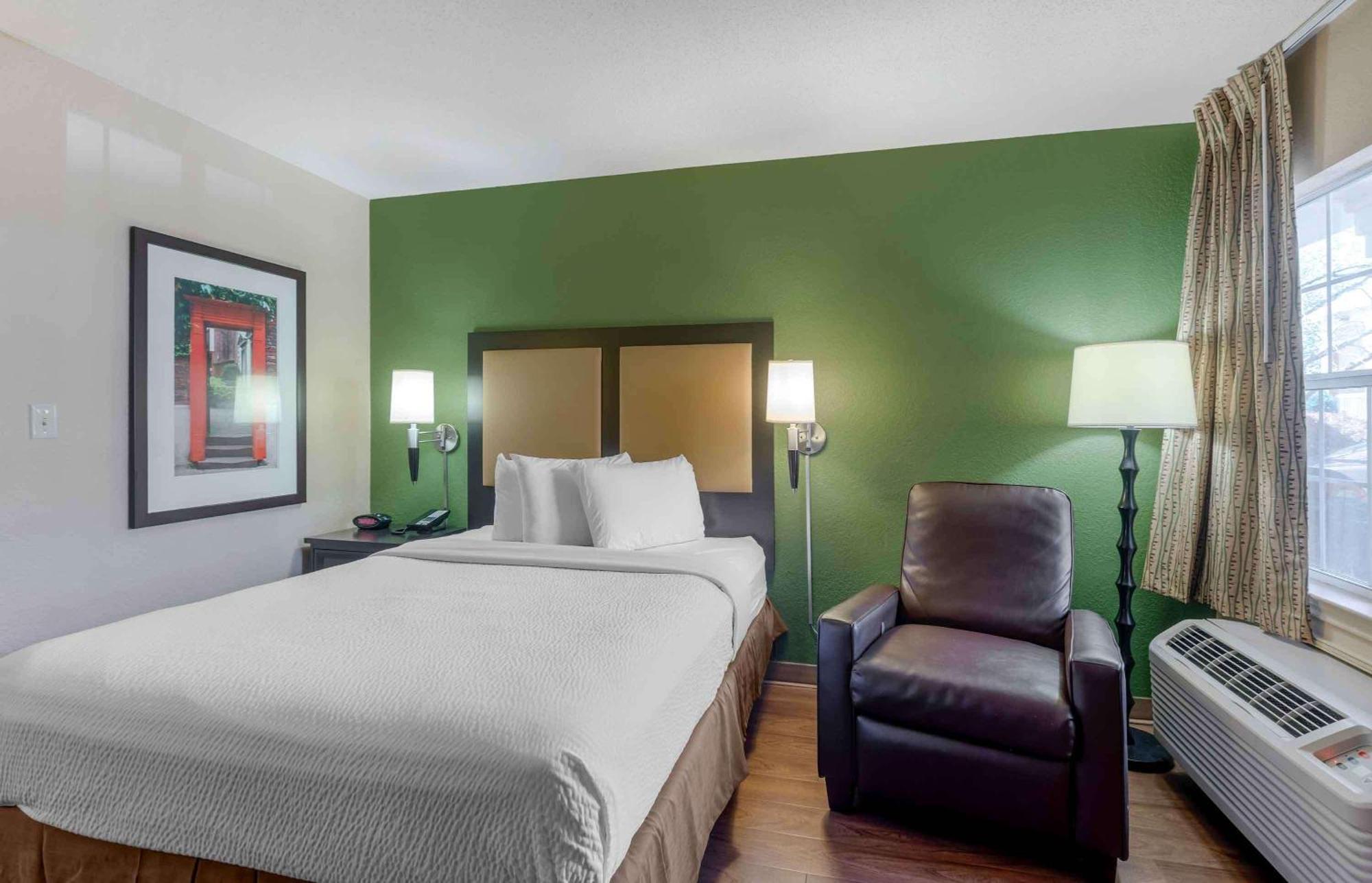 Extended Stay America Select Suites - Atlanta - Perimeter - Hammond Drive Sandy Springs Exterior foto